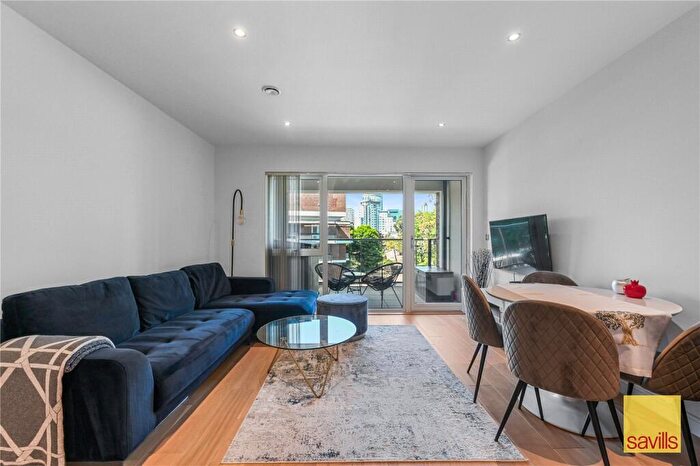 1 Bedroom Apartment For Sale In Willow House, River Barge Close, Isle Of Dogs, London, E14