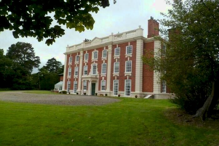 3 Bedroom Apartment For Sale In Flat, Pickhill Hall, Cross Lanes, Wrexham, Clwyd, LL13