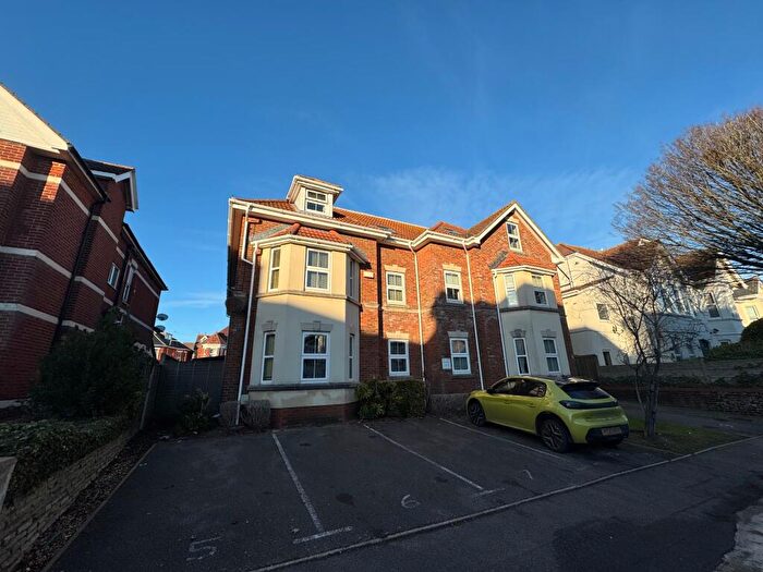 2 Bedroom Flat To Rent In Argyll Road, Bournemouth, BH5