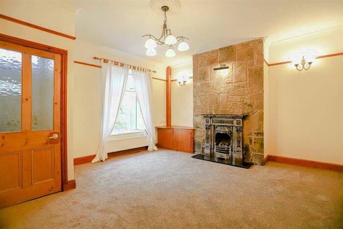 2 Bedroom House To Rent In Plantation View, Bacup, OL13