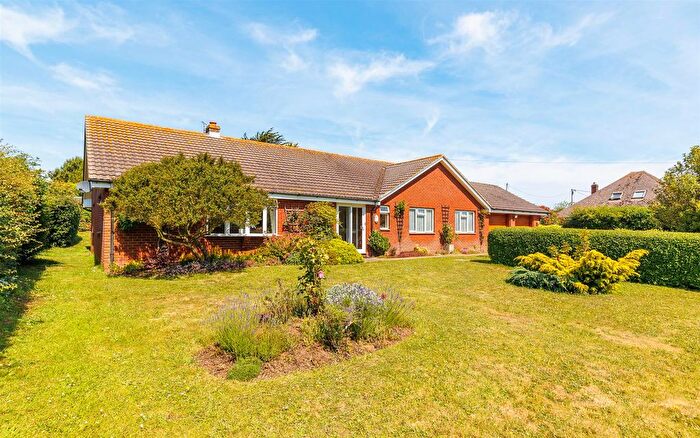 4 Bedroom Detached Bungalow For Sale In Chale Green, Ventnor, PO38
