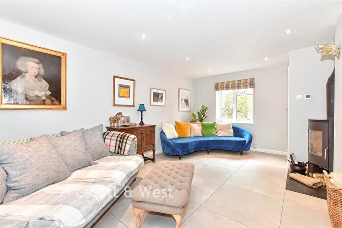 4 Bedroom Semi Detached House For Sale In Guillod Cottages, Graffham, Petworth, West Sussex, GU28
