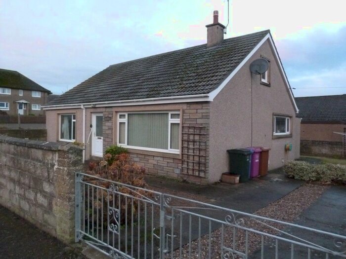 3 Bedroom Bungalow To Rent In Gilmour Crescent, Lossiemouth, IV31