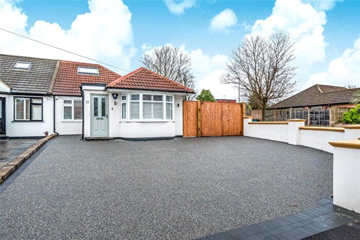 3 Bedroom Bungalow For Sale In Downs Avenue, Chislehurst, BR7