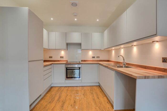 5 Bedroom Terraced House To Rent In Kelvin Grove, Liverpool, L8