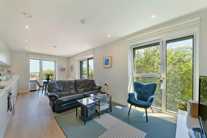 2 Bedroom Apartment To Rent In Windlass Apartments, Tottenham Hale London, N17