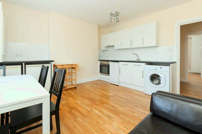 2 Bedroom Flat To Rent In Lady Margaret Road, Kentish Town, London, NW5