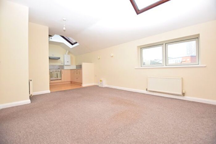 2 Bedroom Flat To Rent In Fornham Street, Sheffield, S2