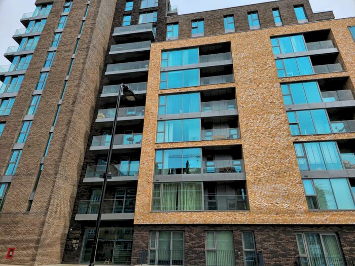 1 Bedroom Flat To Rent In Newnton Close, London, N4