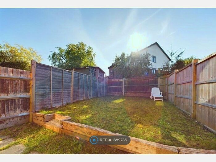 2 Bedroom Terraced House To Rent In Coopers Crescent, Borehamwood, WD6