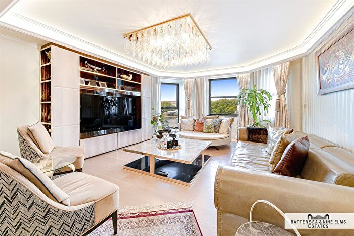 4 Bedroom Flat To Rent In Riverside Court, Nine Elms Lane, London, SW8