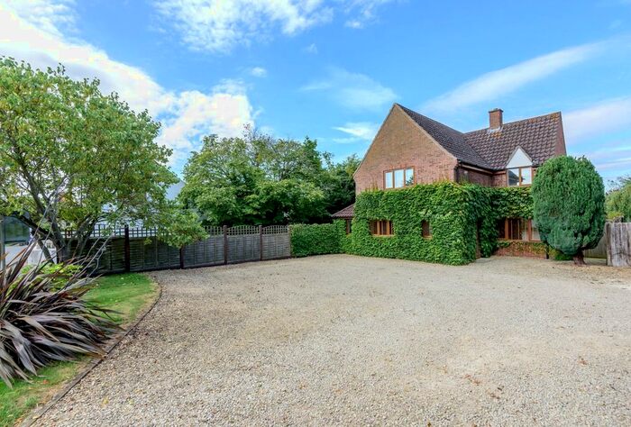 4 Bedroom Detached House For Sale In Shuthonger, Tewkesbury, Glos, GL20