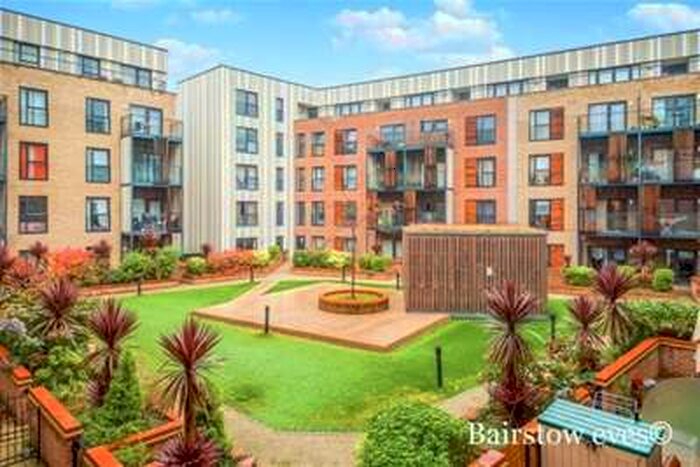 2 Bedroom Flat To Rent In Priory Court Romford RM7