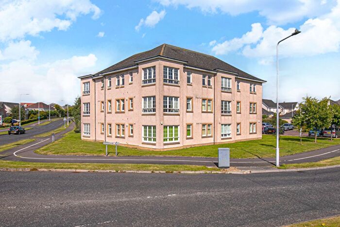 2 Bedroom Flat For Sale In Flat M Fulmar Drive, Dunfermline, KY11
