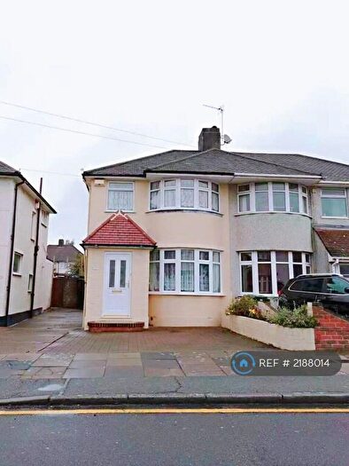 3 Bedroom Semi-Detached House To Rent In Sheridan Road, Bexleyheath, DA7