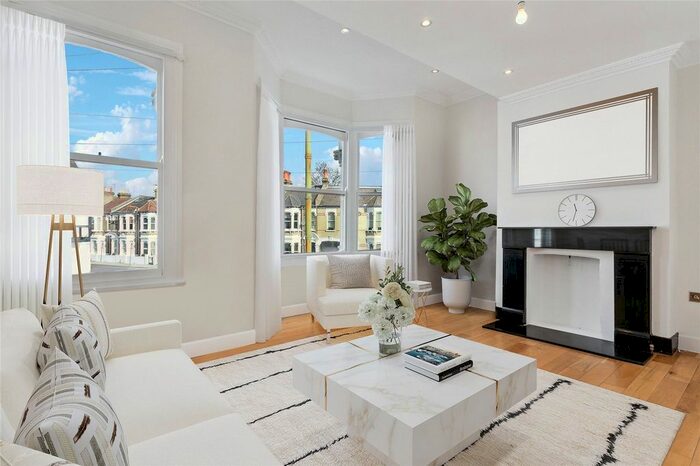 2 Bedroom Flat To Rent In Dawes Road, Fulham, London, SW6