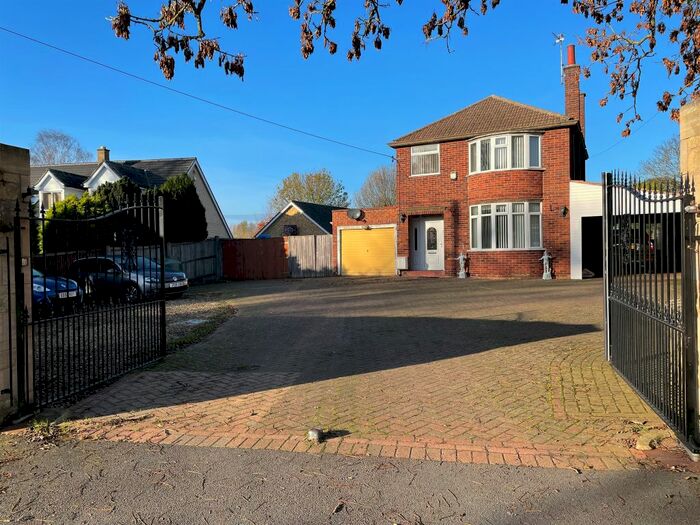 3 Bedroom Detached House For Sale In Folksworth Road, Norman Cross