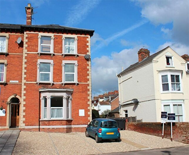 2 Bedroom Flat To Rent In Cheddon Road, Taunton, TA2