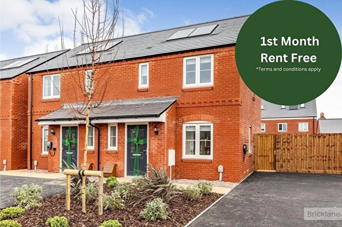 3 Bedroom Semi-Detached House To Rent In Ladybird Way, Rothwell, Kettering, Northants, NN14