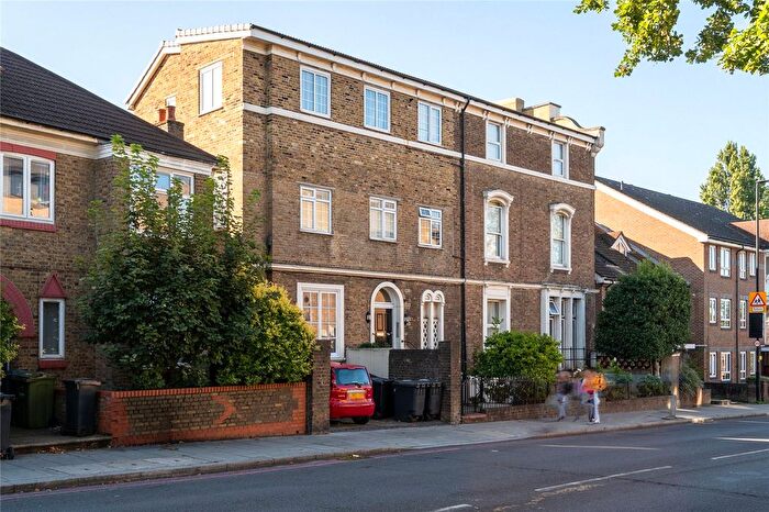1 Bedroom Flat For Sale In Mitcham Lane, London, SW16