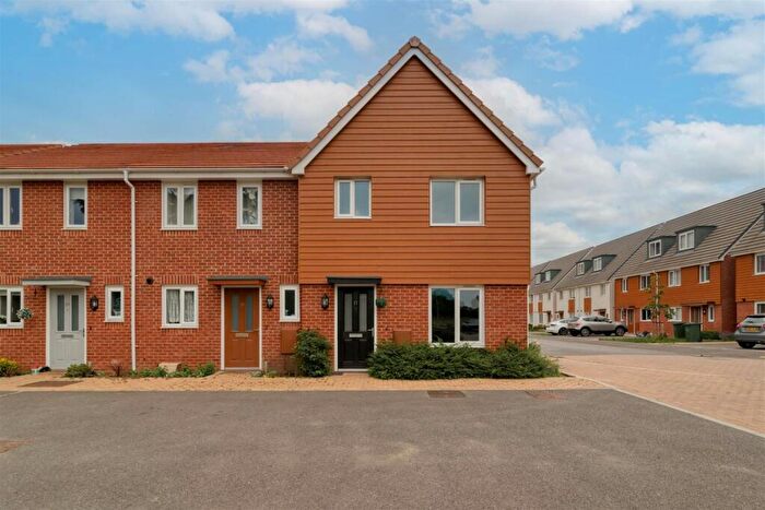 3 Bedroom End Of Terrace House To Rent In Ruby Tuesday Drive, Dartford, Kent, DA1