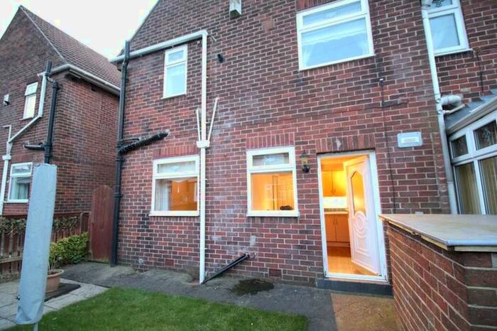 3 Bedroom Semi-Detached House To Rent In Stephenson Close, Hetton-le-hole, Houghton Le Spring, DH5