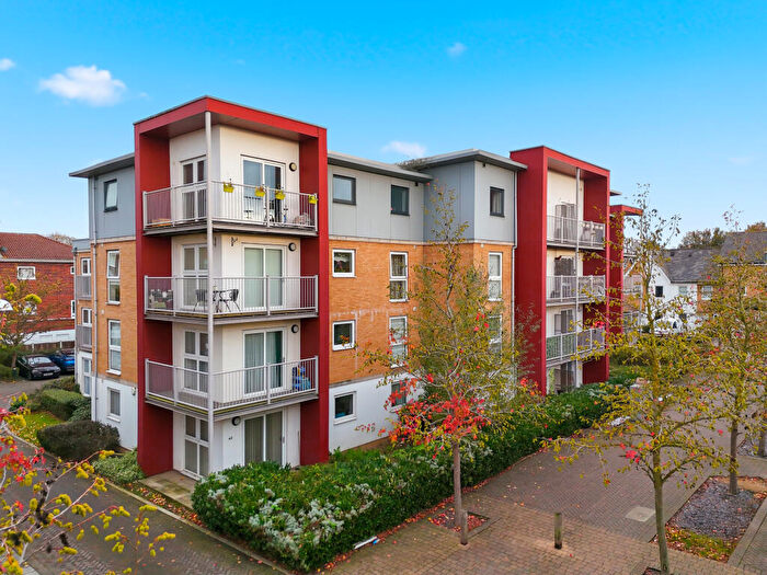 2 Bedroom Apartment For Sale In Saxton Close, Grays, Thurrock, RM17