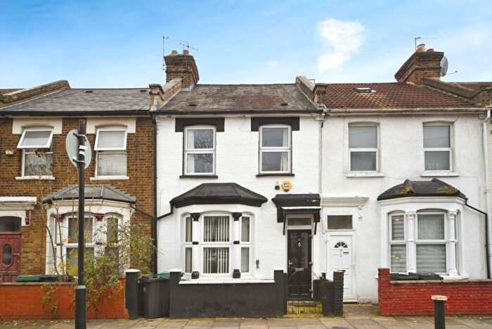 2 Bedroom Terraced House For Sale In Trulock Road, London, N17