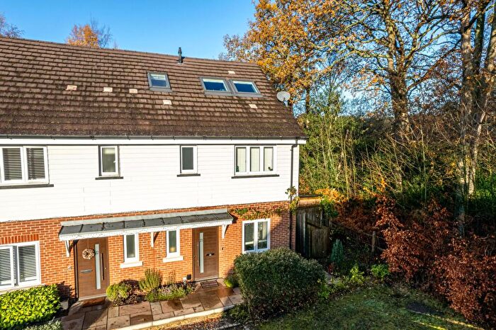 4 Bedroom Semi Detached House For Sale In Teaseltun, Fleet, GU51