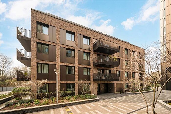 2 Bedroom Flat For Sale In Moulding Lane, New Cross, SE14