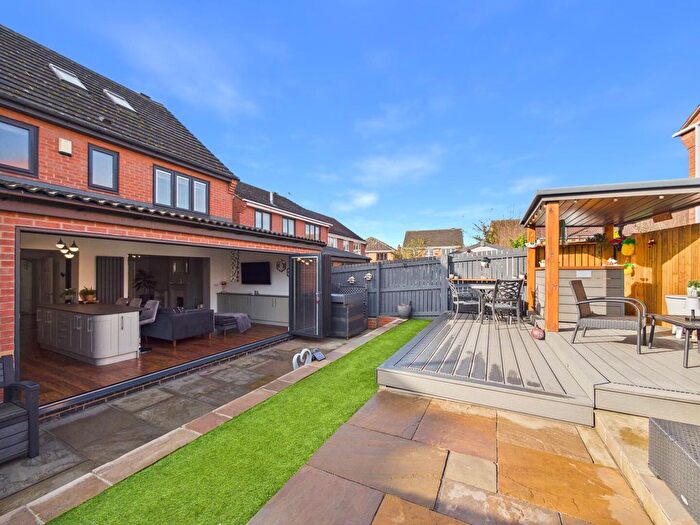 4 Bedroom Detached House For Sale In Cavendish Avenue, Pontefract, WF8