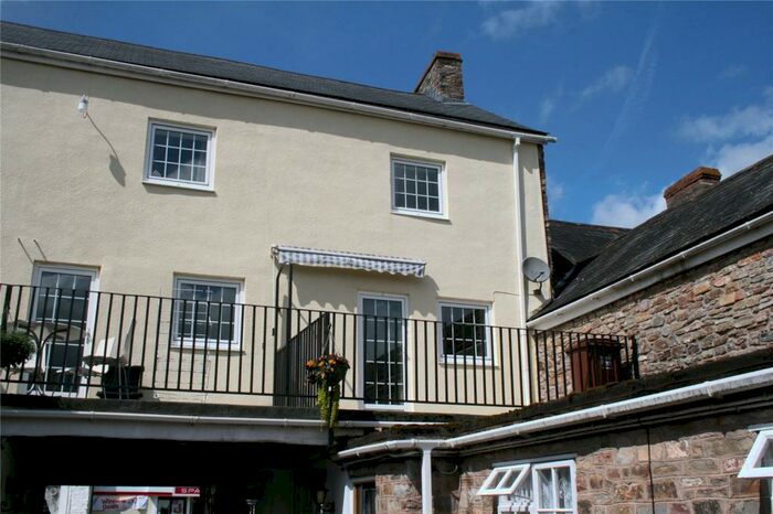 2 Bedroom Flat To Rent In Courtyard Mews, Newton Square, Bampton, Devon, EX16