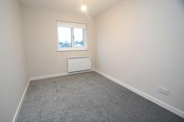 2 Bedroom Flat To Rent In Ashvale Crescent, Springburn, Glasgow, G21
