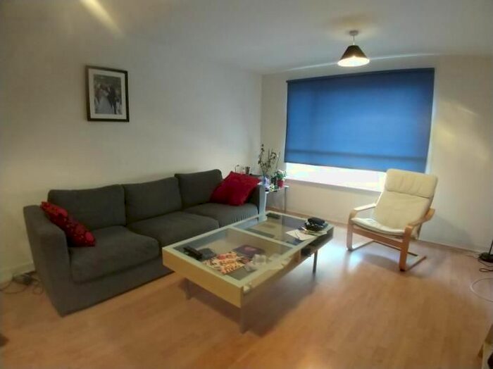 1 Bedroom Flat To Rent In Charlotte Street, Glasgow, G1