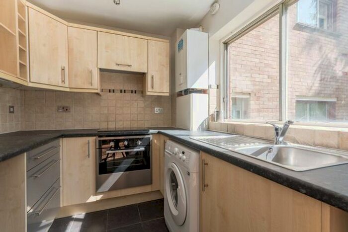 Studio To Rent In Grenville Court, Ealing, London, W13