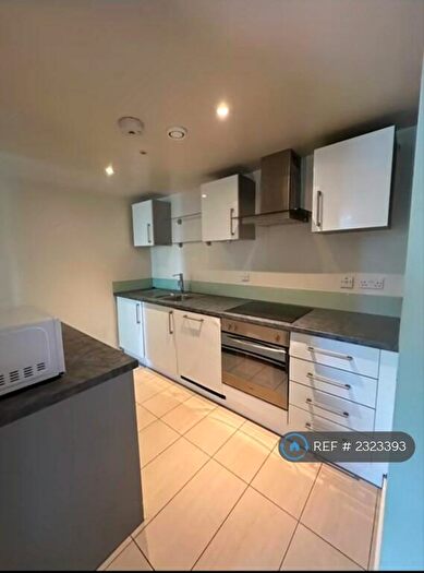 2 Bedroom Flat To Rent In Bacon Street, London, E2