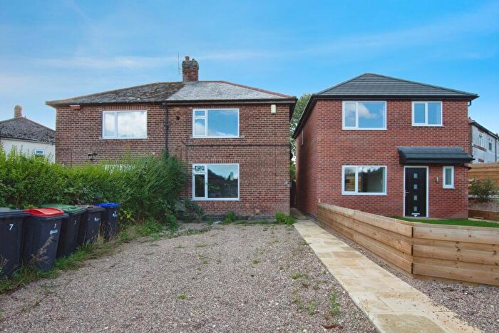 3 Bedroom Semi-Detached House For Sale In Beauvale Road, Hucknall, Nottingham, NG15