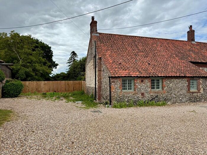 2 Bedroom Cottage To Rent In Binham Road, Warham, NR23