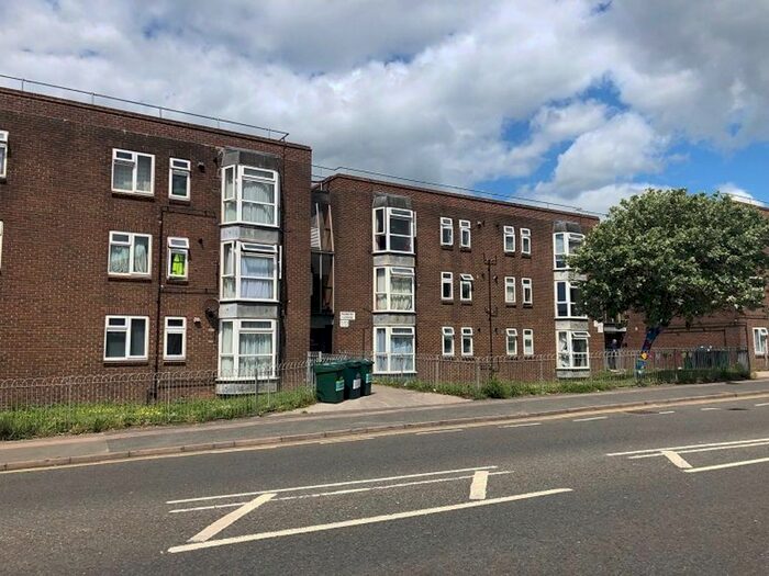 2 Bedroom Flat To Rent In Robert Lodge, Whitehawk Road, Brighton, BN2