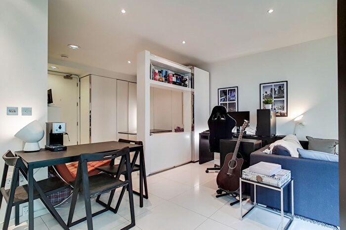 Studio To Rent In Baltimore Wharf, London, E14