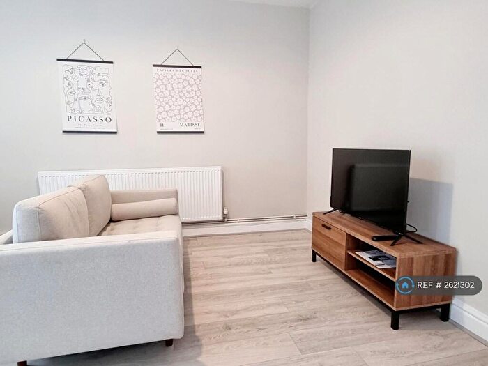2 Bedroom Flat To Rent In Alderson Road, Liverpool, L15