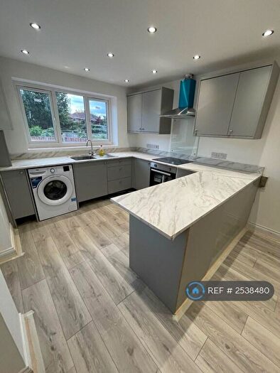 2 Bedroom Flat To Rent In Raleigh Road, Bristol, BS3