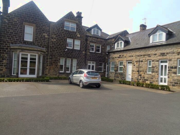 3 Bedroom Apartment To Rent In Holmefield House, North Hill Road, Headingley, Leeds, LS6