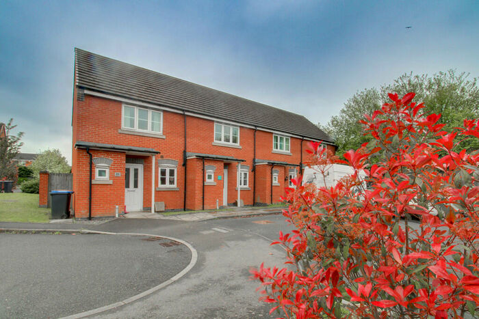 2 Bedroom Town House To Rent In Mulberry Way, Hinckley, LE10