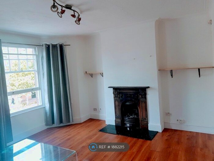 1 Bedroom Flat To Rent In Plough Lane, London, SW19