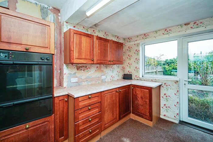 2 Bedroom Semi-Detached Bungalow For Sale In Sandbrook Lane, Wirral, CH46
