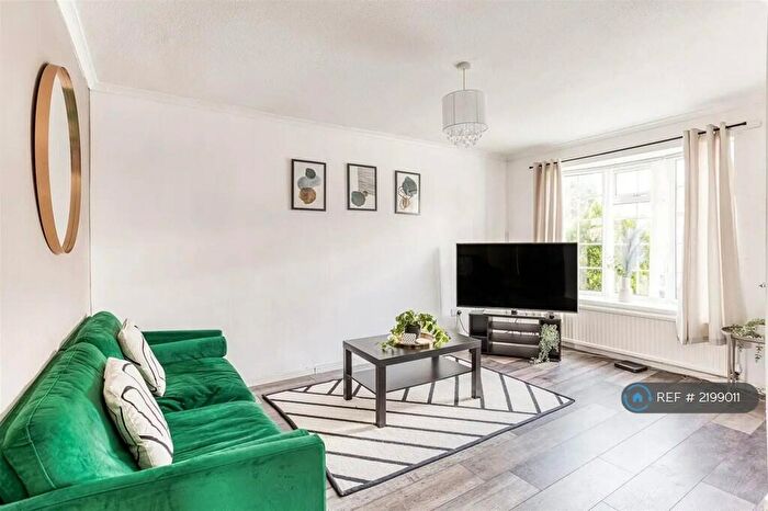 3 Bedroom Terraced House To Rent In Alder Close, Derby, DE21