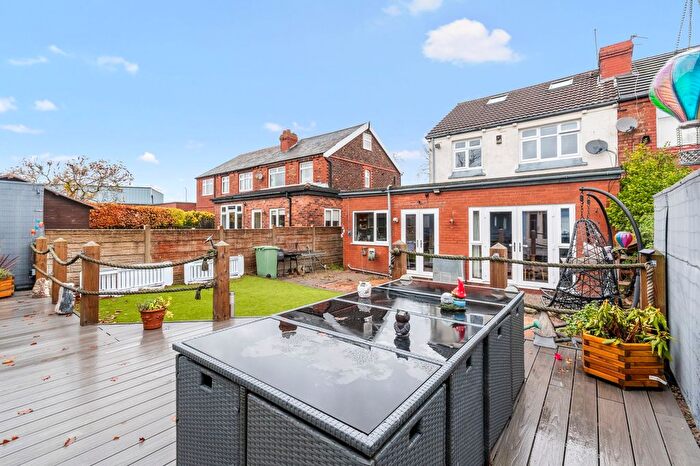 3 Bedroom Semi-detached House For Sale In Freckleton Road, St. Helens, WA10