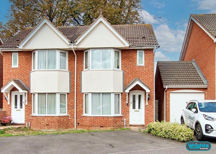 2 Bedroom Semi-Detached House For Sale In Foxglove Drive, Trowbridge, BA14