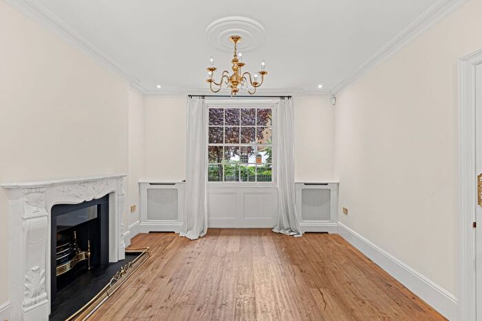 4 Bedroom Property To Rent In Trevor Square, Knightsbridge, London, United Kingdom, SW7